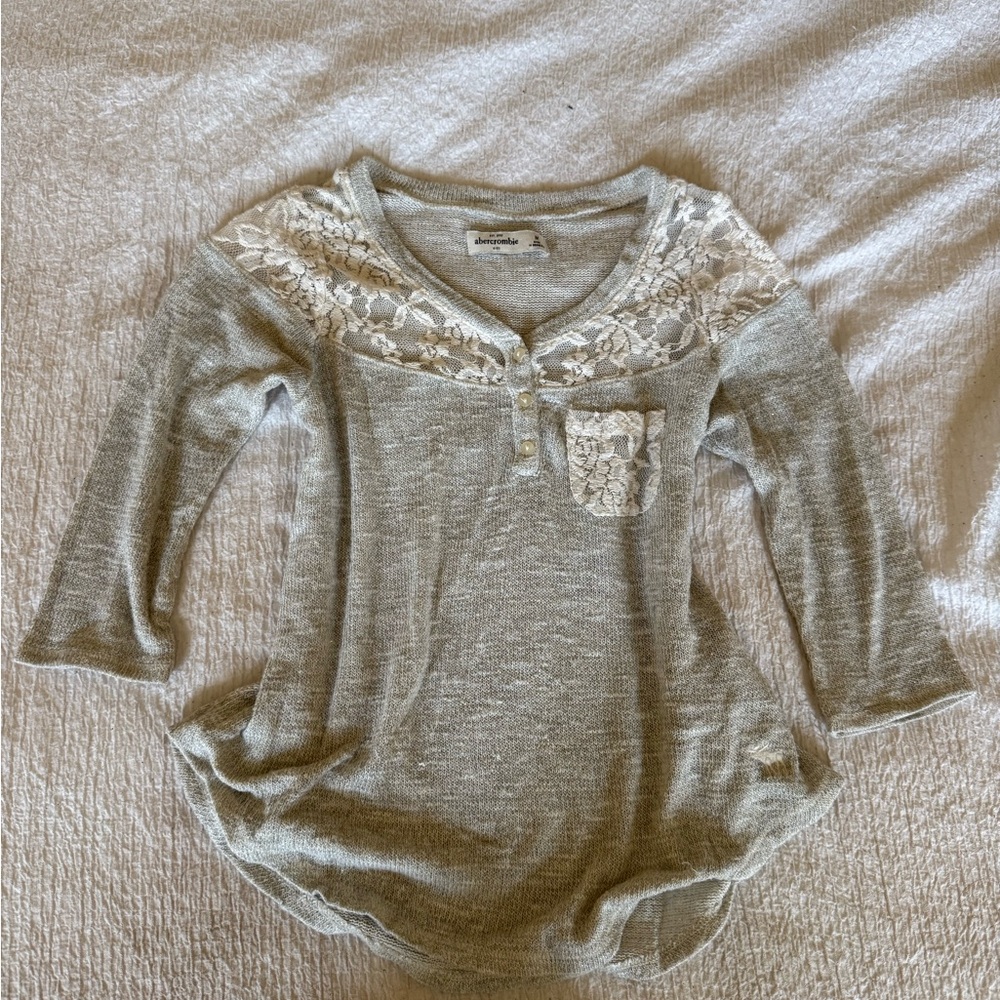 Abercrombie & Fitch Light Heather Gray Lace Trim Knit Top